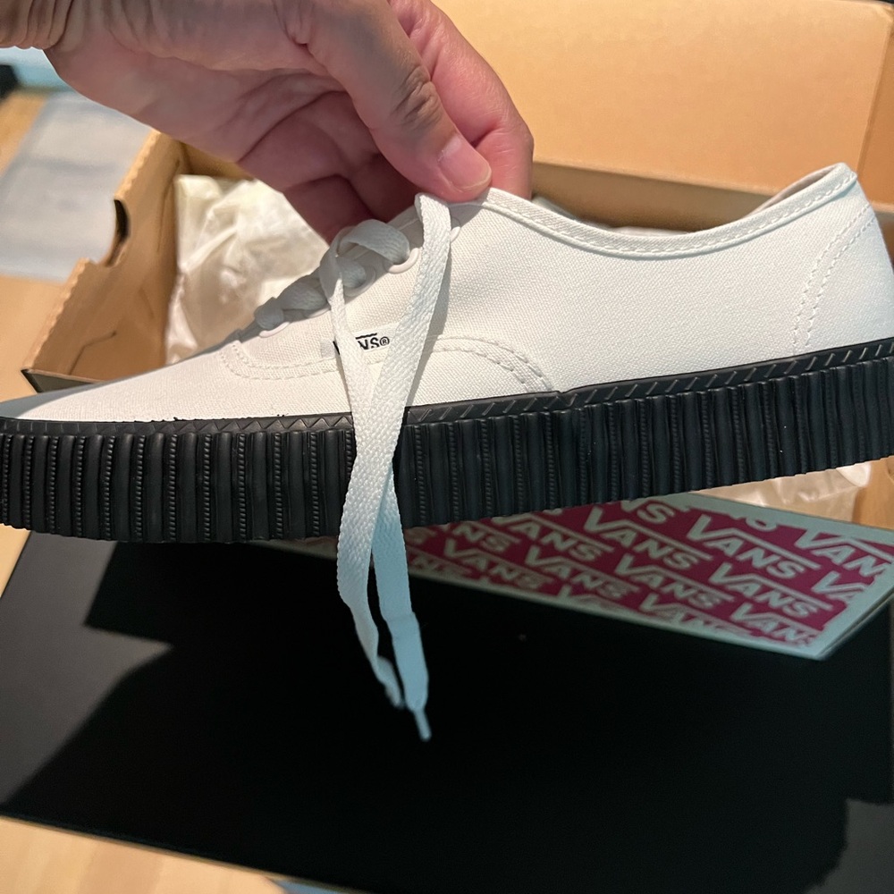 Vans White Canvas Sneakers with Black Sole. Authentic creeper